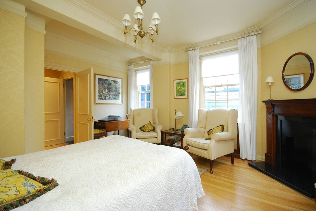 Property photo 1 of 4