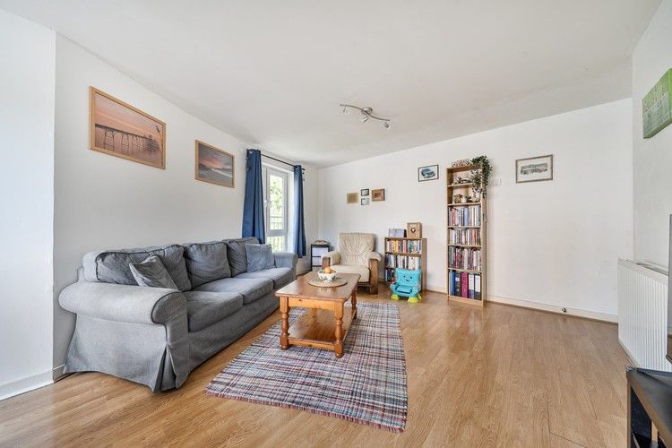 Property photo 3 of 19