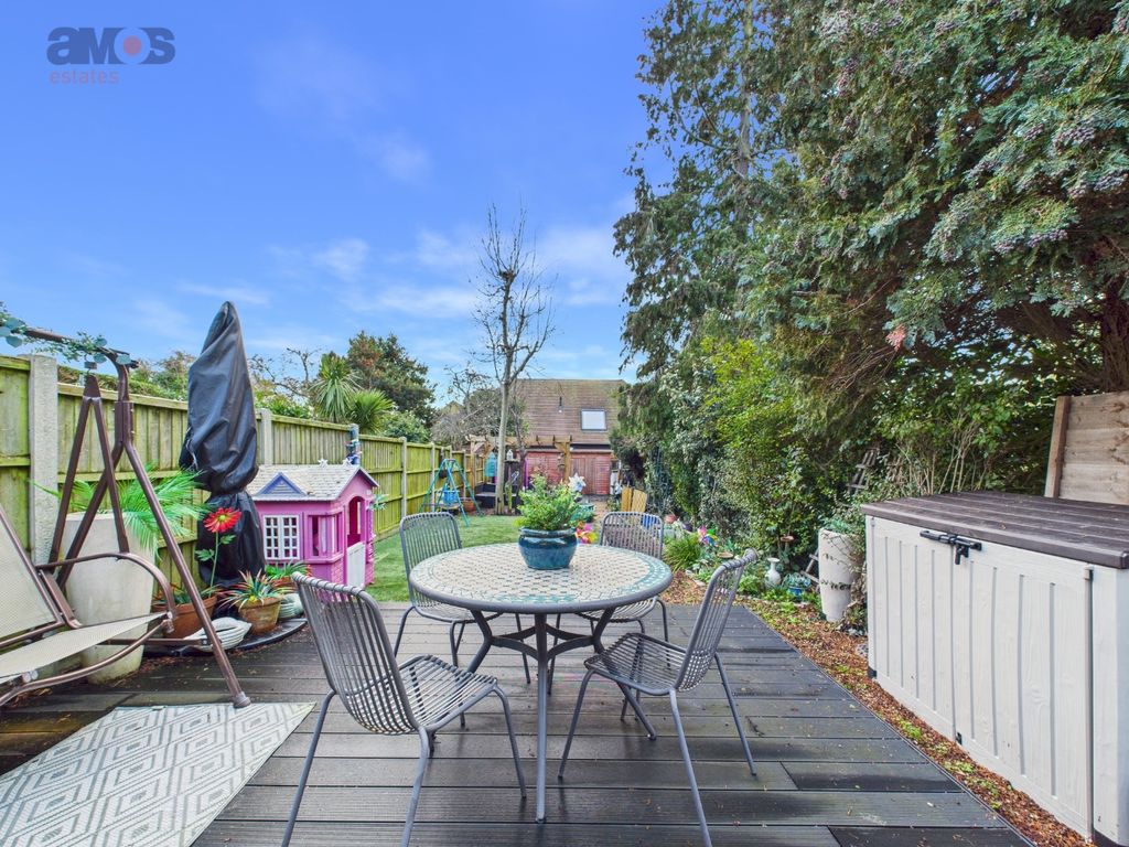 Property photo 2 of 19 4544263