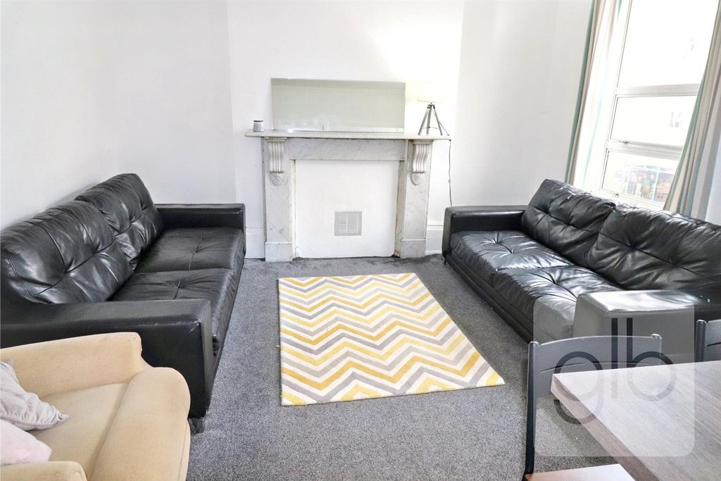 Property photo 3 of 15 4.Png