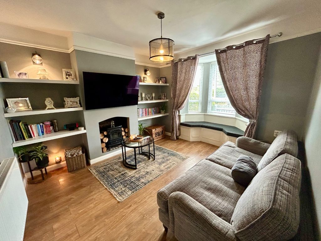 Property photo 2 of 35 4418923