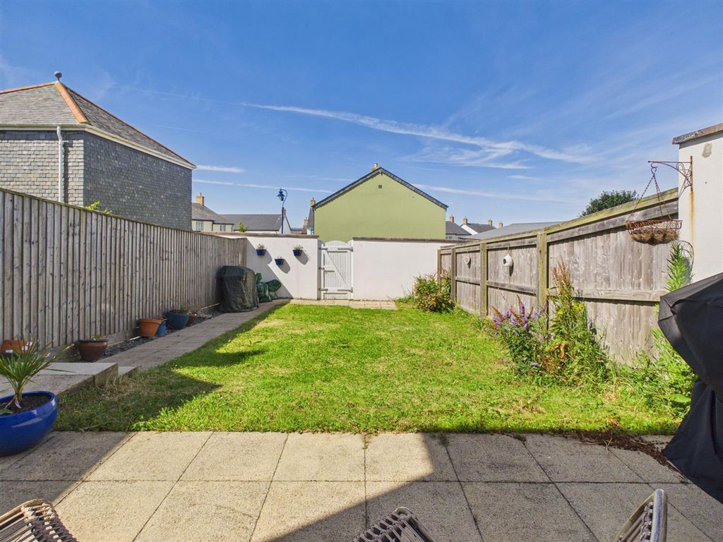 Property photo 3 of 20