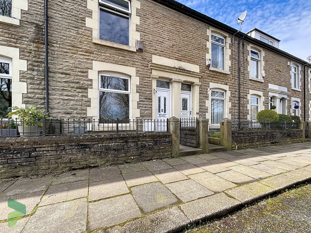 Property photo 2 of 15 Front Exterior