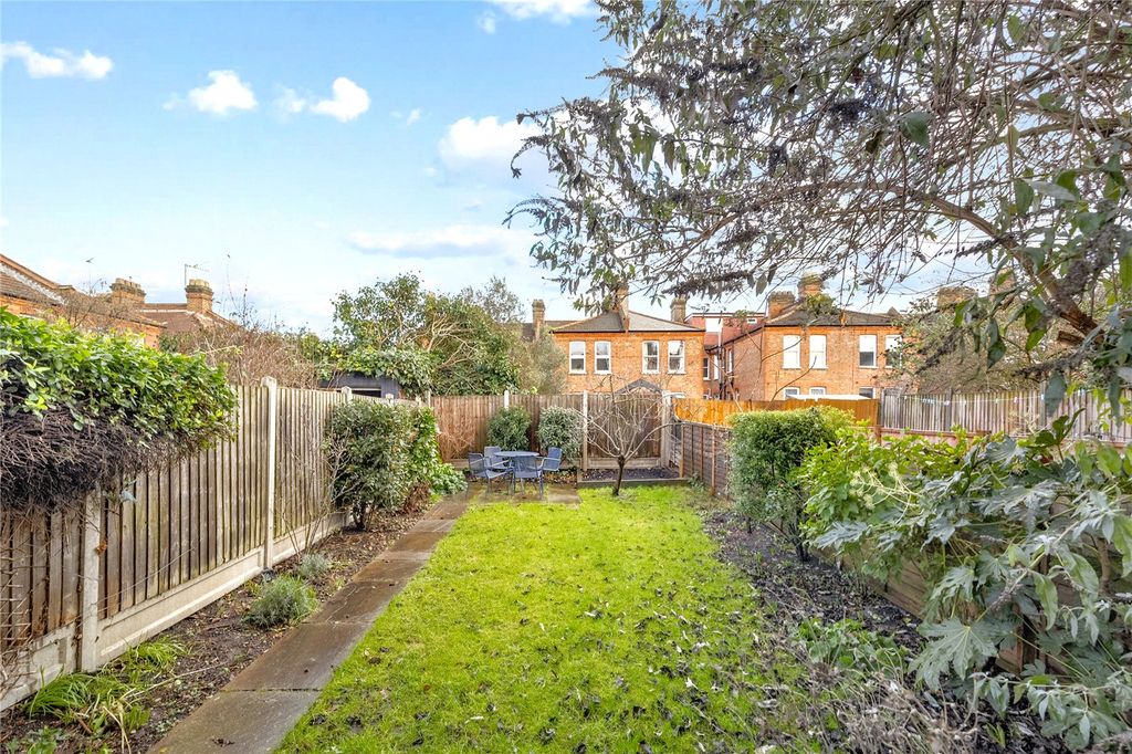 Property photo 3 of 11 Picture No. 02