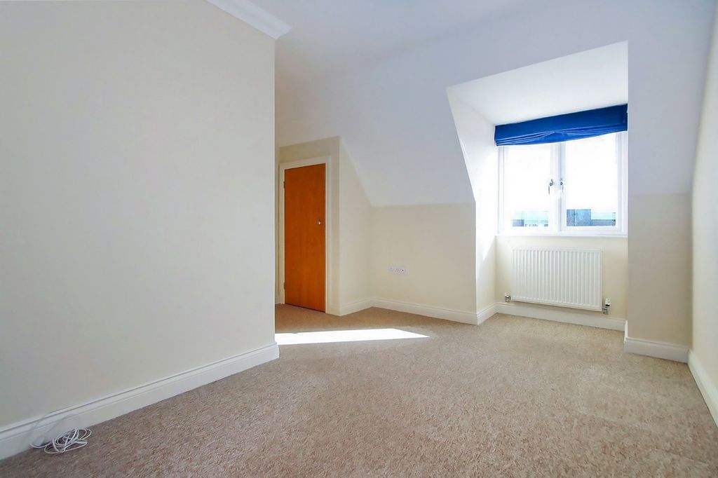 Additional image 6 of 2 bed flat for saleWoodlands Avenue, Rustington, Littlehampton BN16