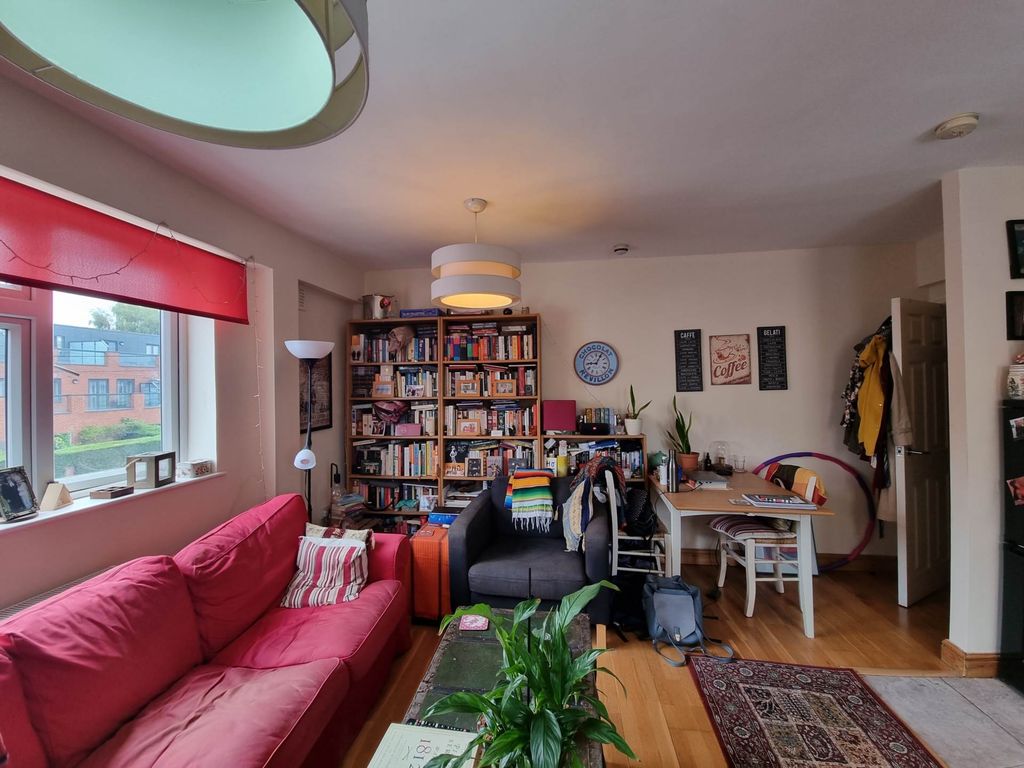 Property photo 3 of 7