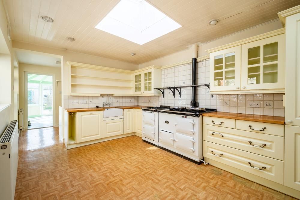 Property photo 3 of 16 Image