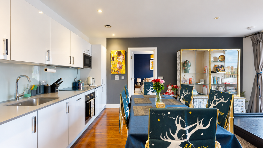 Property photo 3 of 17 Kitchen - Angle 1