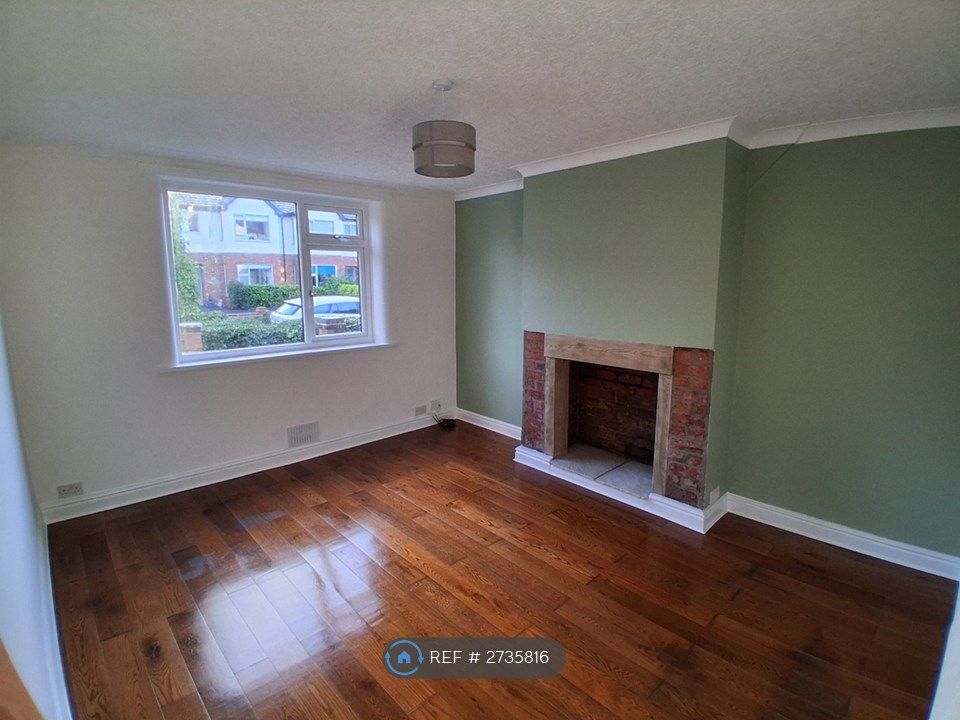 Property photo 2 of 11 Living Room