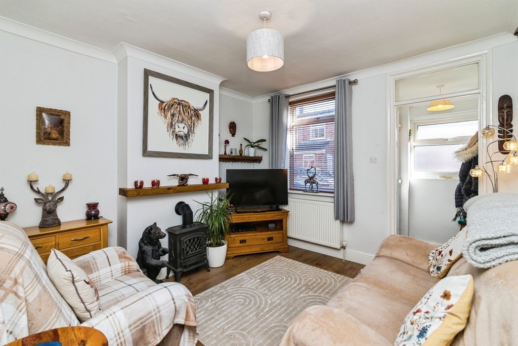 Property photo 2 of 19