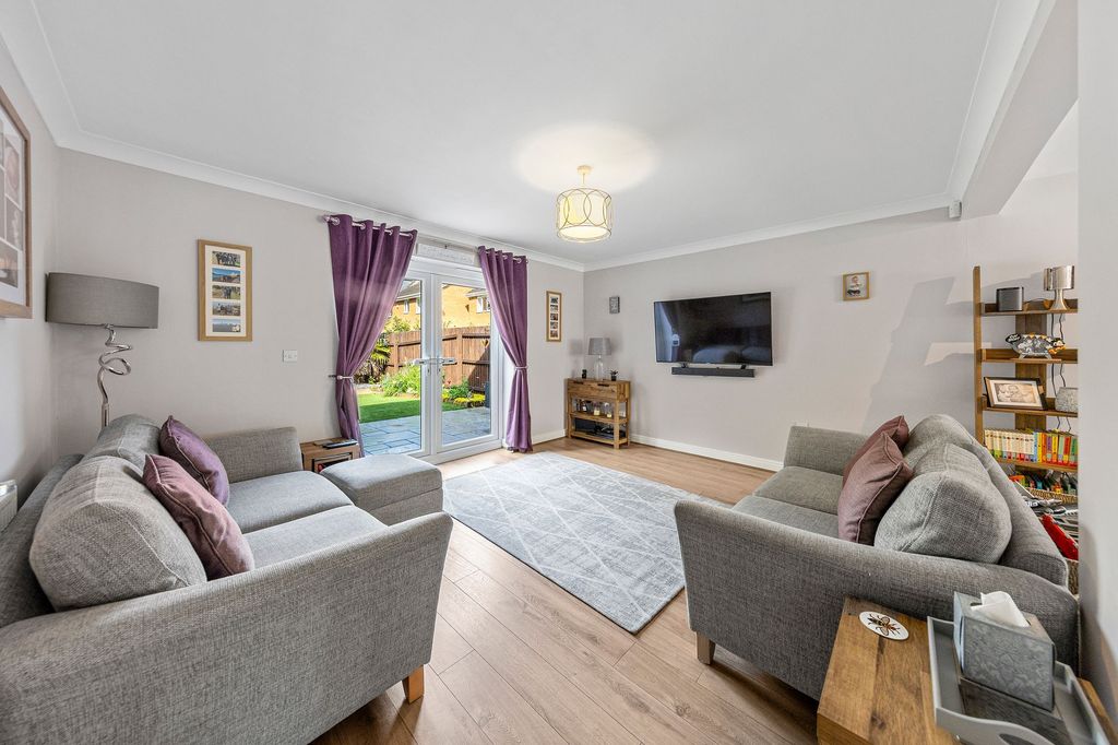 Property photo 2 of 29