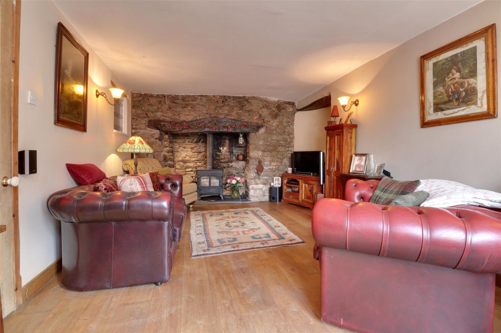 Property photo 3 of 31 Picture No. 07