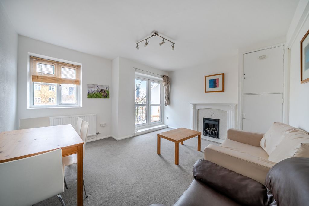 Property photo 2 of 14 Reception