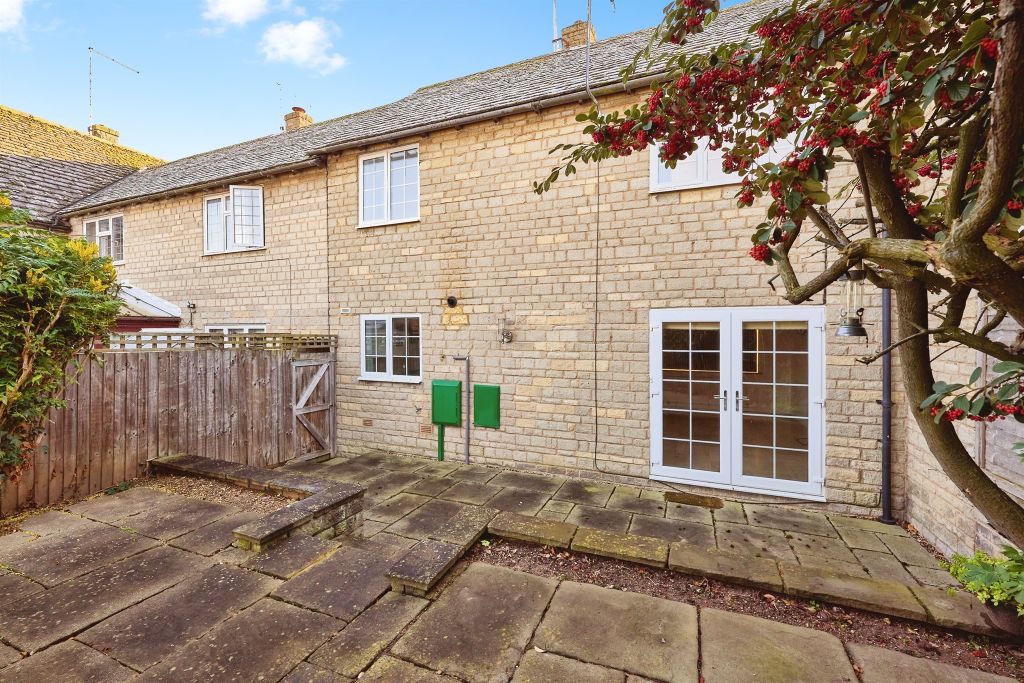 Property photo 1 of 16