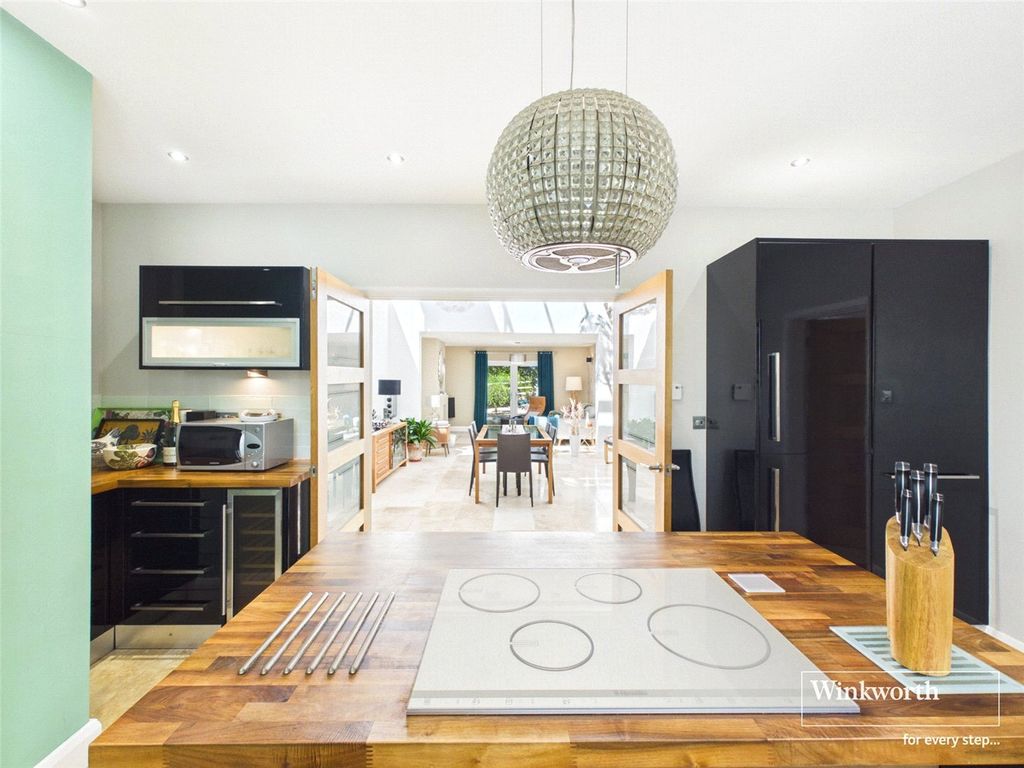 Additional image 10 of 7 bed detached house for saleNewbury Road, Headley, Thatcham, Hampshire RG19