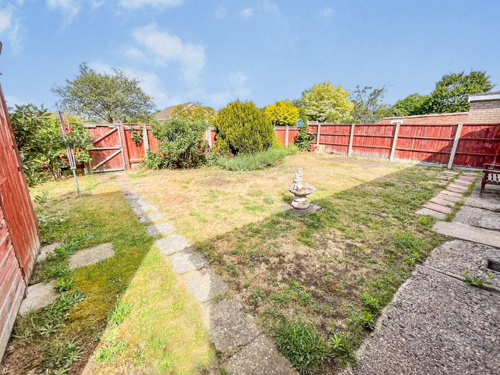 2 bed detached bungalow for saleSt. Stephens Crescent, Brandon IP27 photo 2