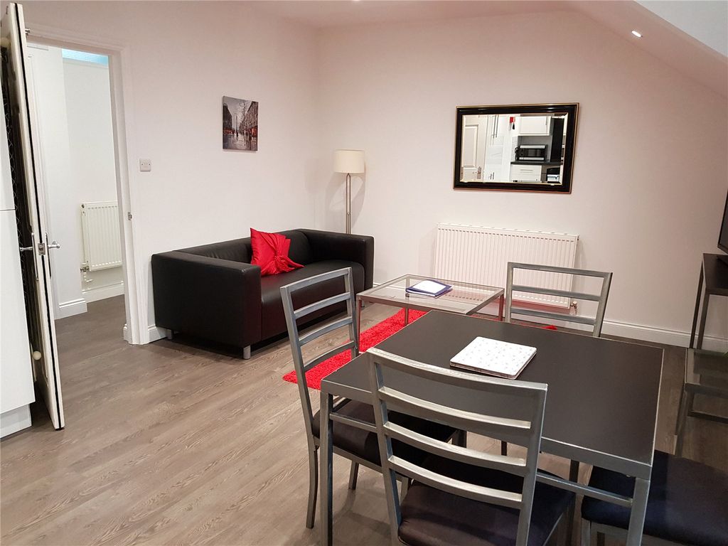 Property photo 3 of 6 Picture No. 11