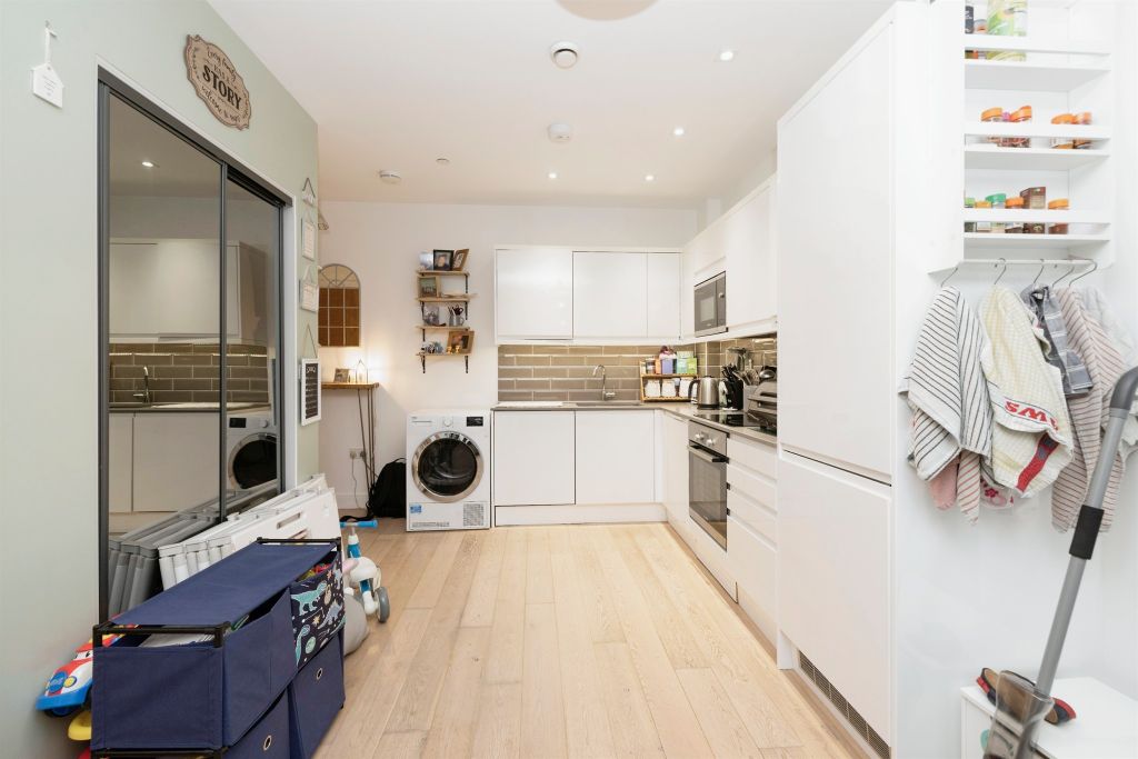 Property photo 3 of 17