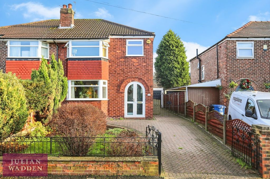 Property photo 1 of 18 Picture No. 01