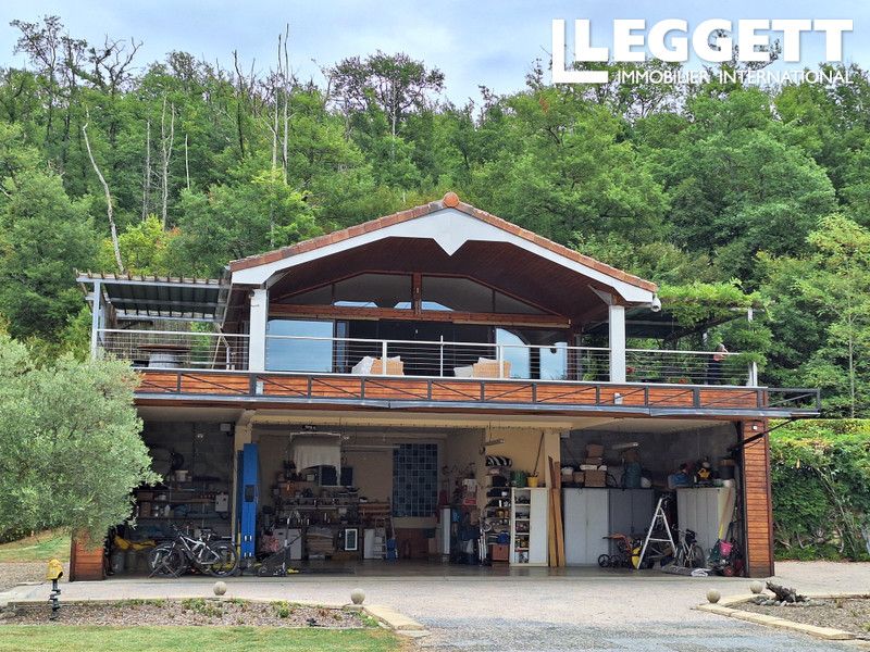 Property photo 2 of 10