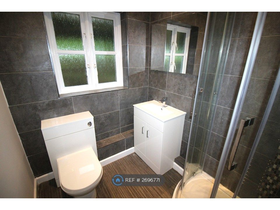 Property photo 3 of 20 Shower Room