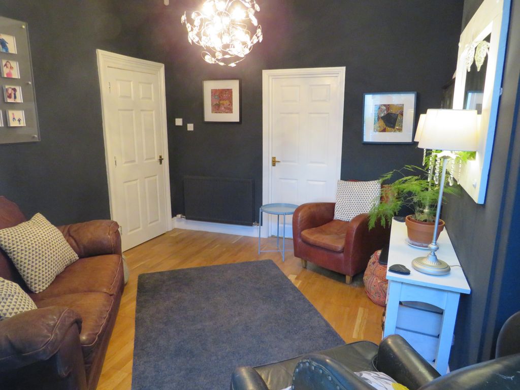 Property photo 3 of 24 Living Room