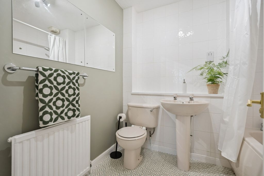 Additional image 10 of 2 bed flat to rentAbbey Mill, Stirling, Stirlingshire FK8