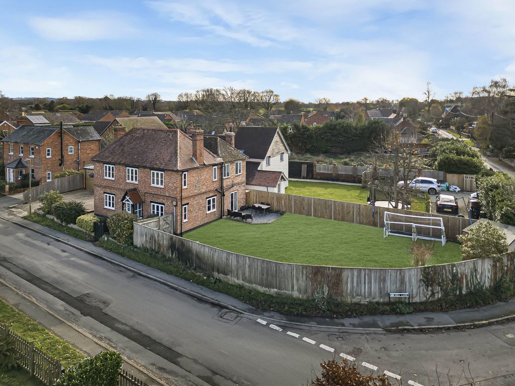 Property photo 1 of 27