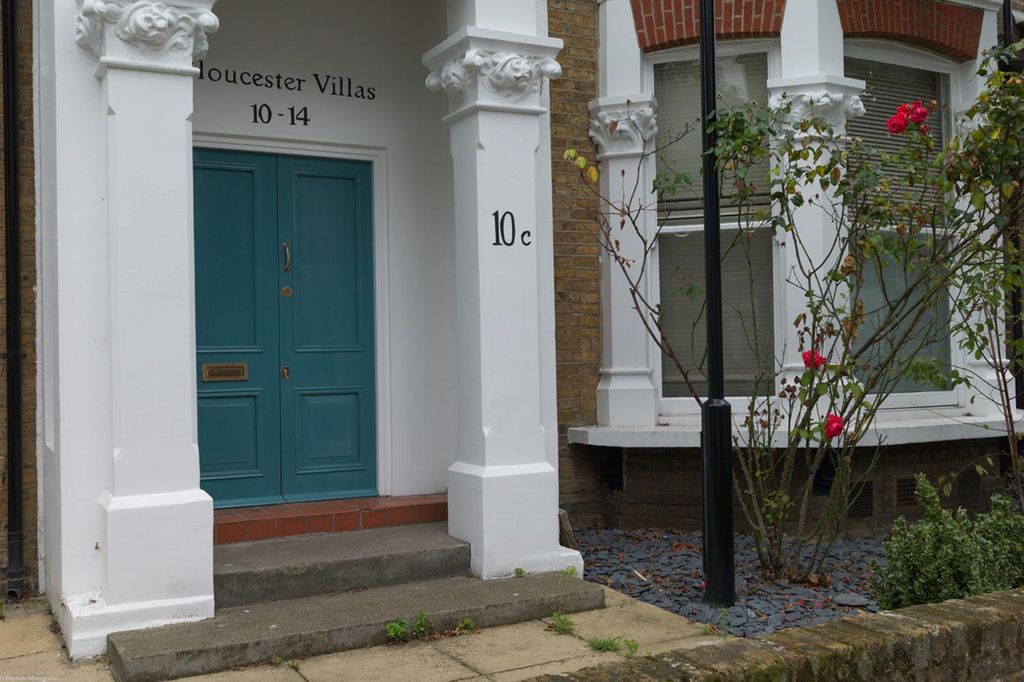 Property photo 1 of 17