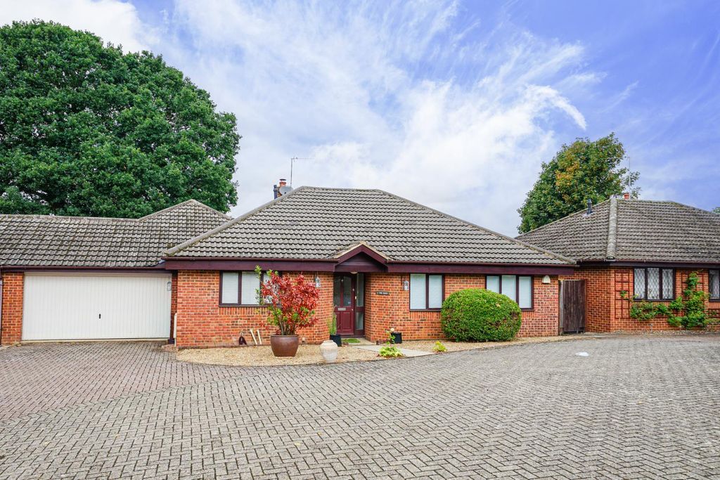Property photo 1 of 24