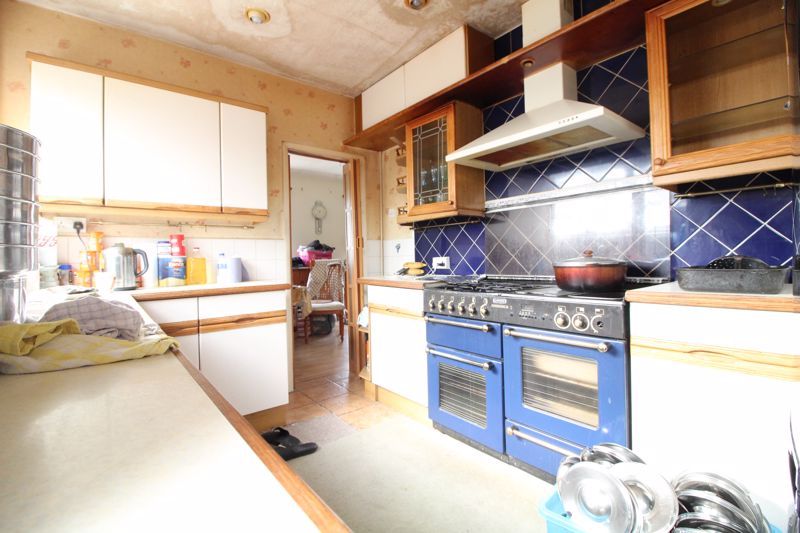 Property photo 3 of 16 Photo 7
