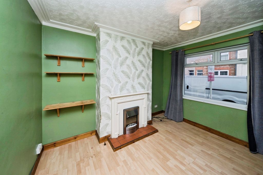 Property photo 2 of 12