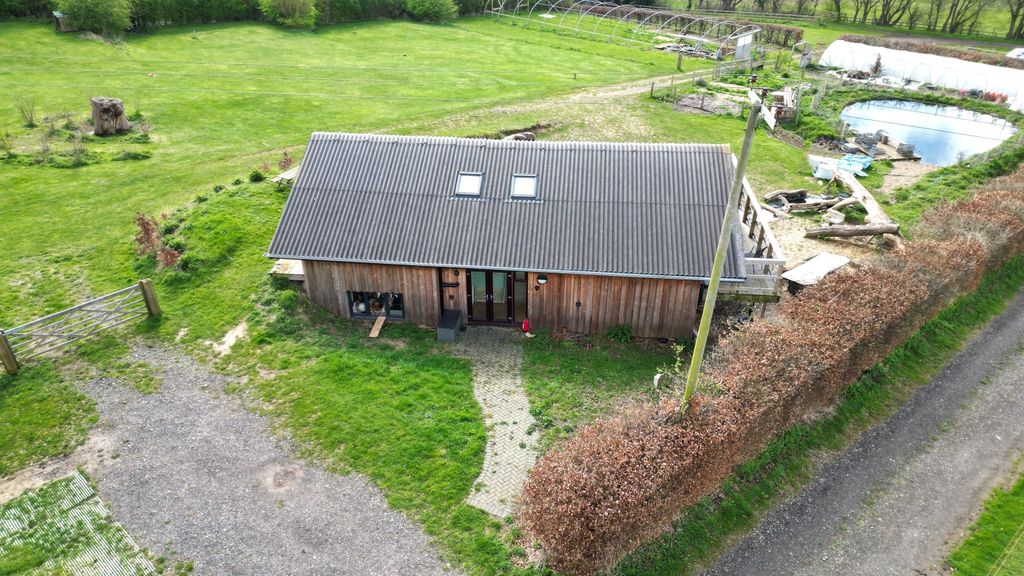 Property photo 2 of 10 Exterior