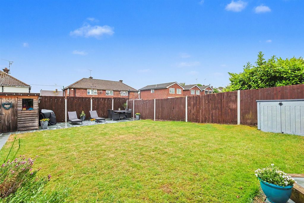 Property photo 2 of 18
