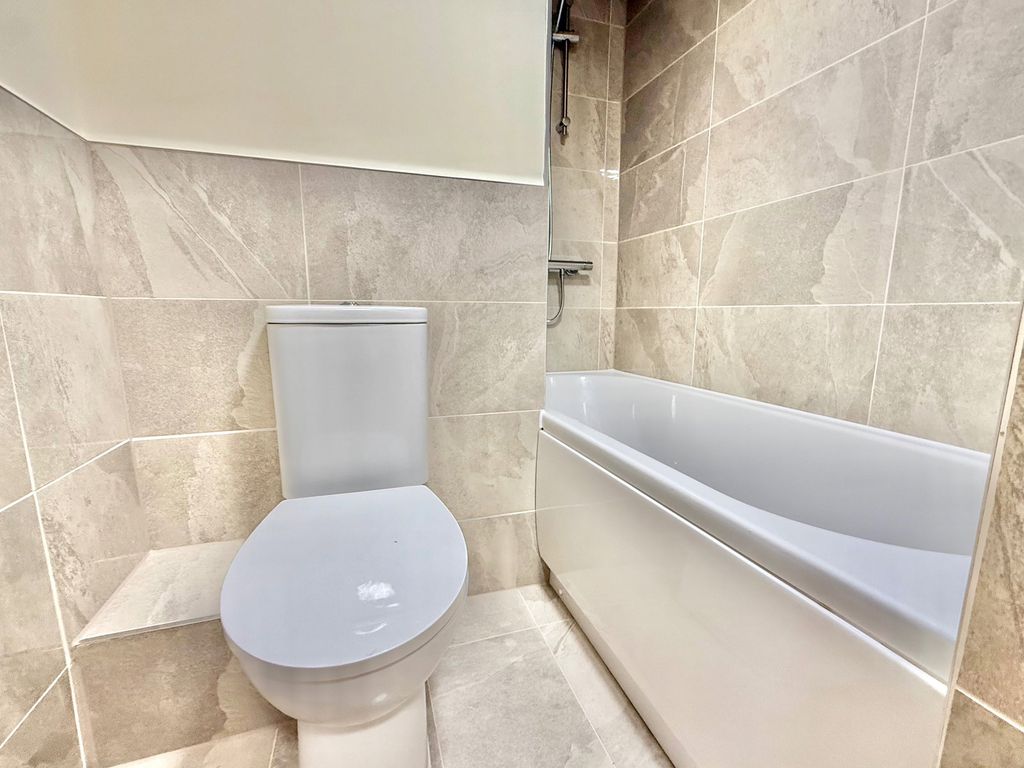 Additional image 9 of 2 bed flat for saleVicar Street, Sedgley, Dudley DY3