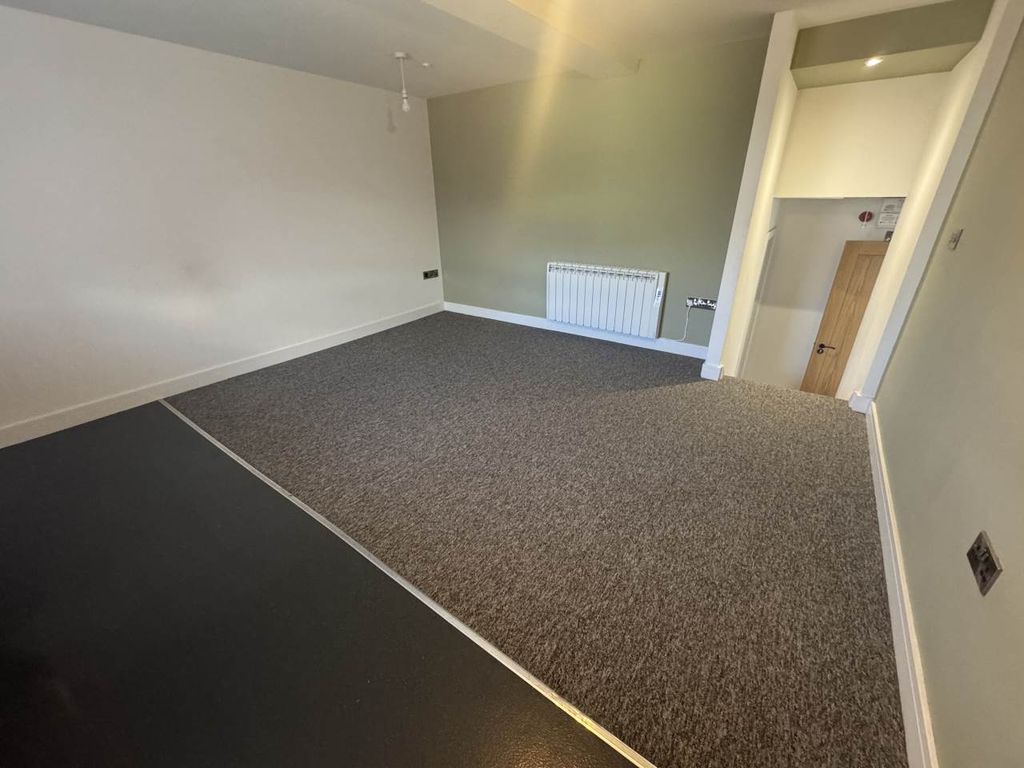 Property photo 2 of 4 Photo 09-12-2024, 11 12 00