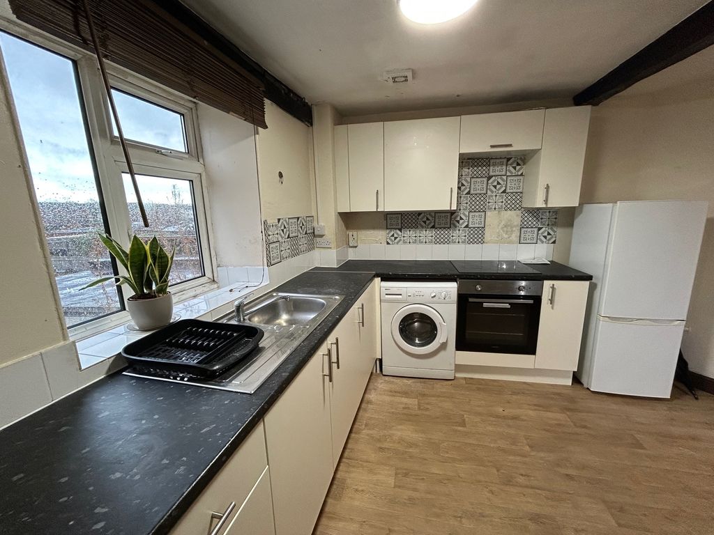 Property photo 3 of 8 Image