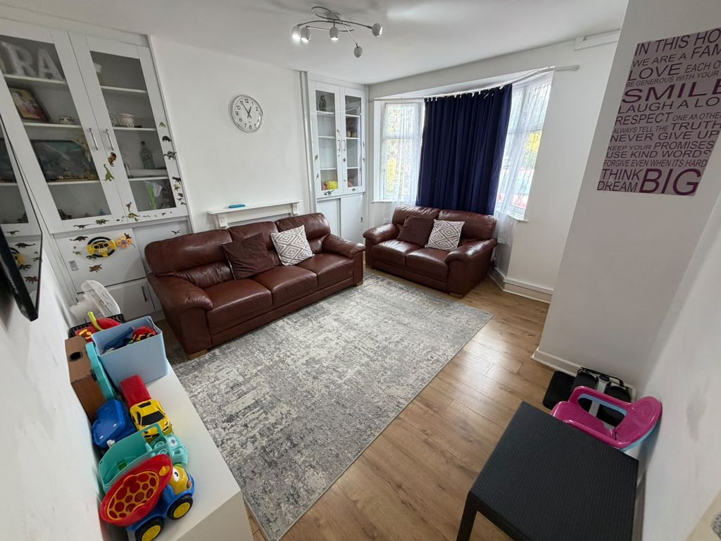 Property photo 2 of 22
