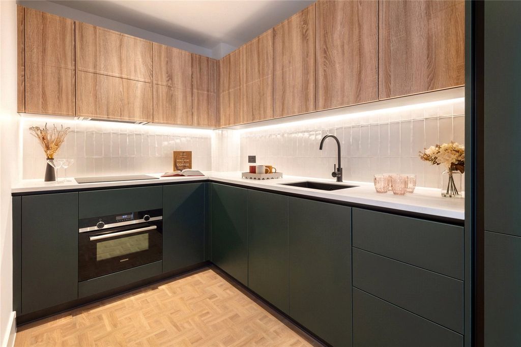 Property photo 1 of 9 Kitchen