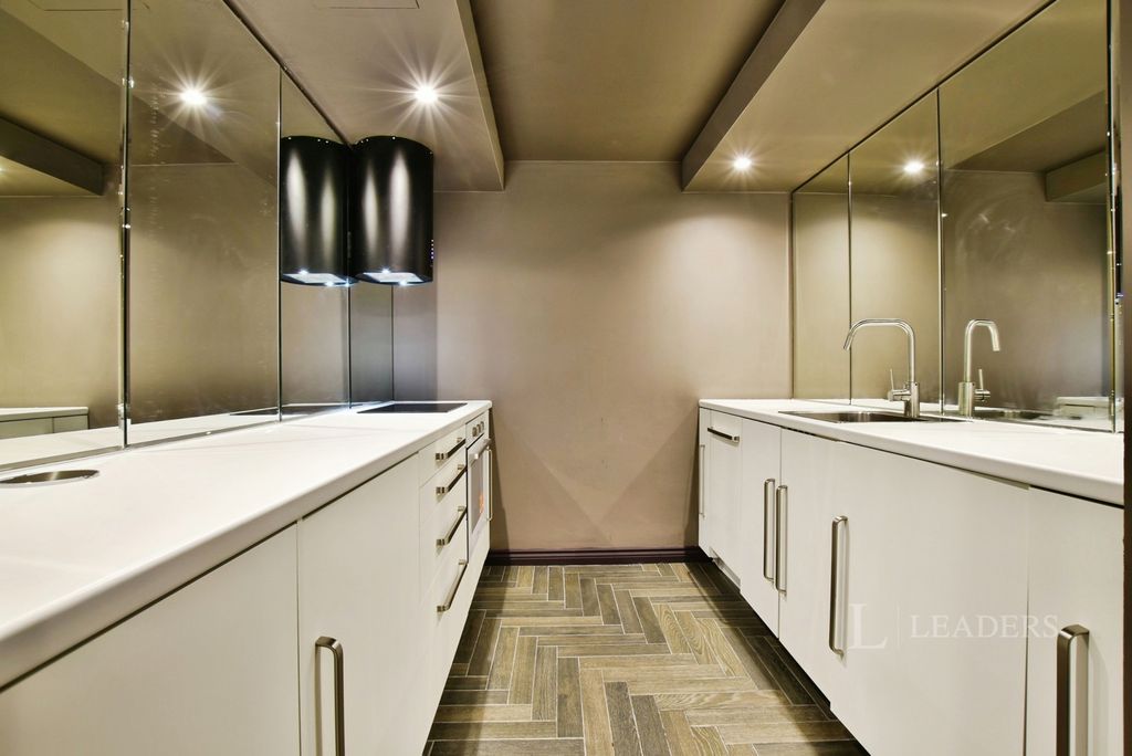 Property photo 2 of 12 Pbox-Img.Jpg