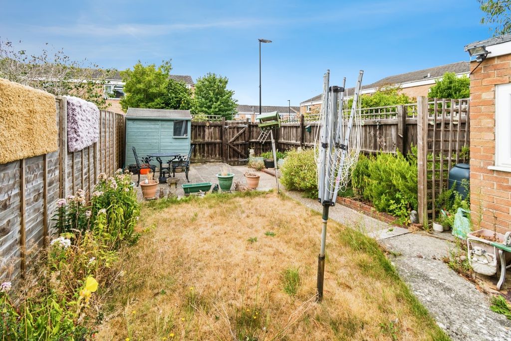 Property photo 3 of 17 Photo