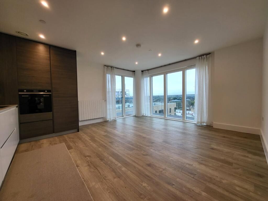 Property photo 3 of 11
