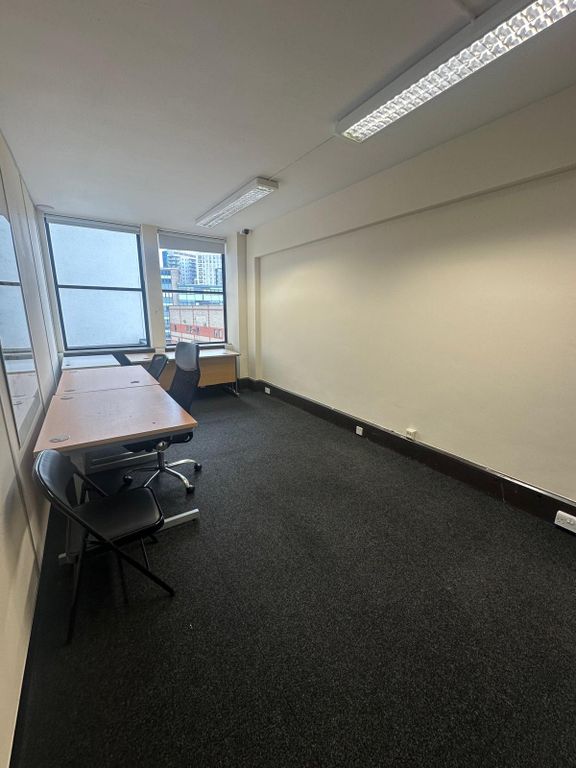 Property photo 1 of 10 Service Offices To Let Located Mints Away From Ilford Train Station-