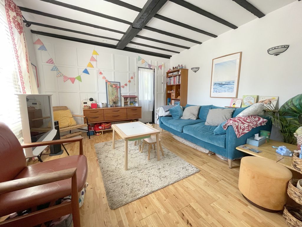 Property photo 3 of 22 Rectory Road