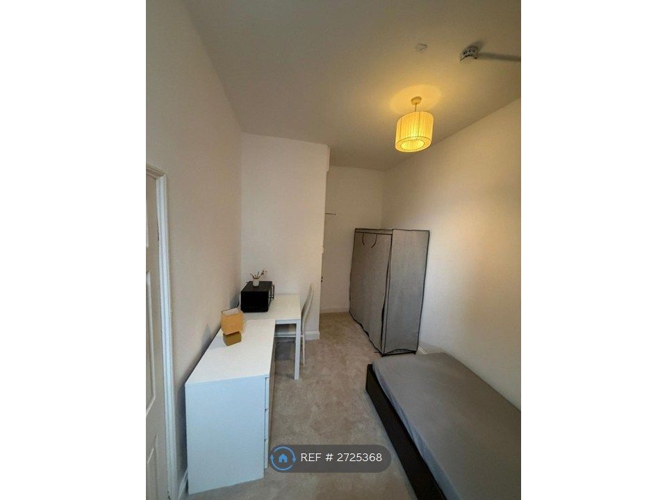 Property photo 2 of 3