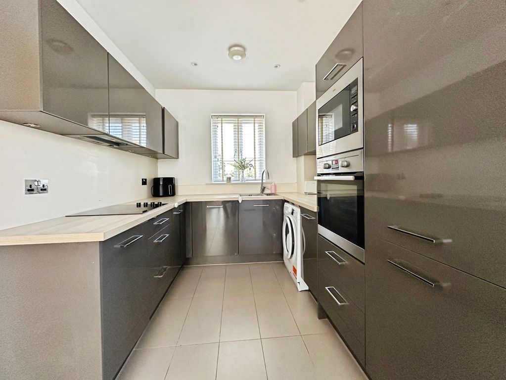 Property photo 2 of 14 Pbox-Img.Jpg