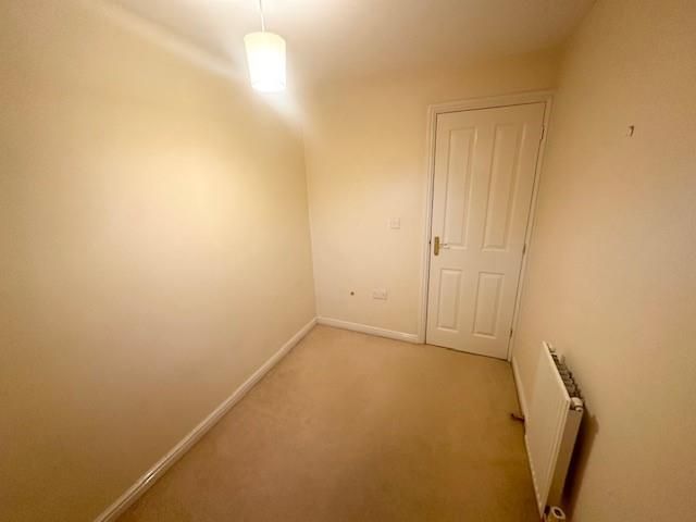 Property photo 3 of 12 Bedroom 3