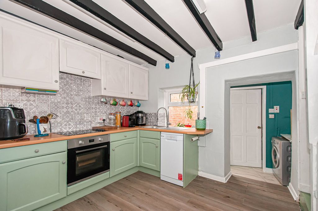 Property photo 3 of 13