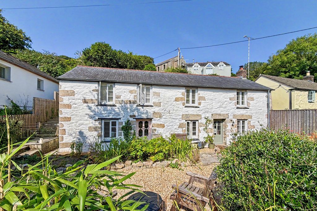 Property photo 1 of 31 Rose Cottage, Gweek, Cornwall, Tr12 6Ua