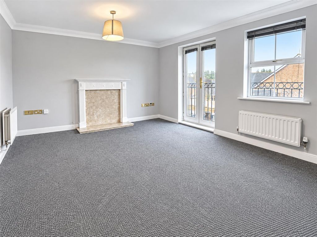 Property photo 2 of 16 d78B31B2-5661-42B7-A901-B830A78Ed885.Png